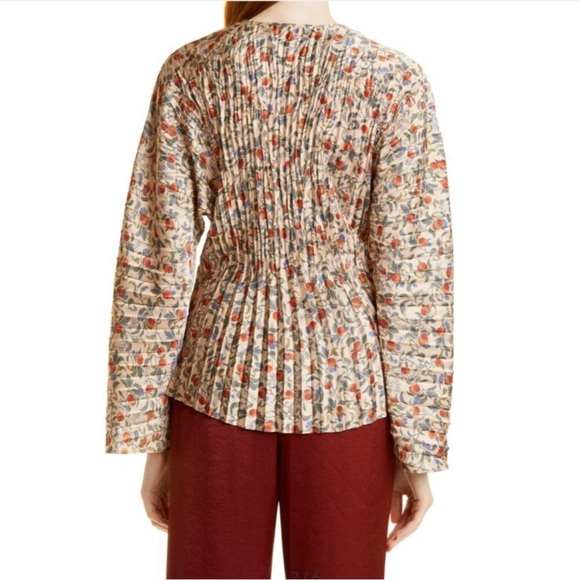 VINCE pomegranate pleated blouse keyhole v-neck charmeuse long sleeve size L - Picture 4 of 16